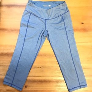 Old Navy athletic leggings - Sz Sm hits at calf